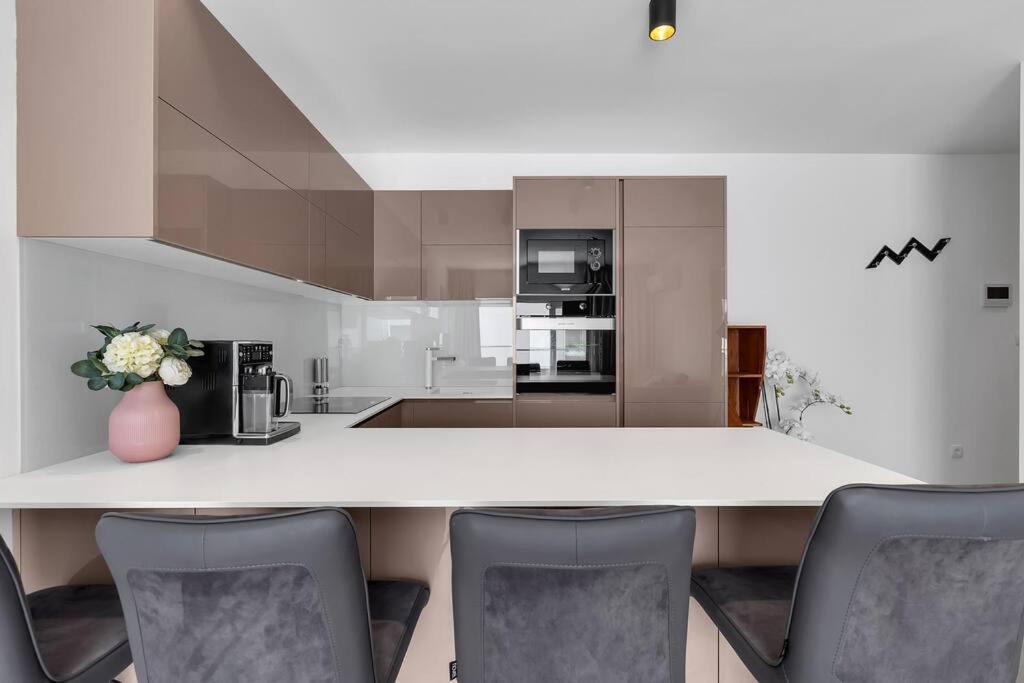 Apartment Dals - Makarska Exklusiv Tucepi Luaran gambar