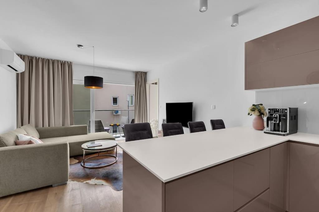 Apartment Dals - Makarska Exklusiv Tucepi Luaran gambar